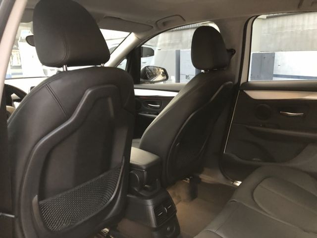 一手車里 程保證 完全無事故 車庫車 車況非常優 超低里程只跑四萬多都在原廠保養 車剛入庫還未美容整理實車呈現  第15張相片