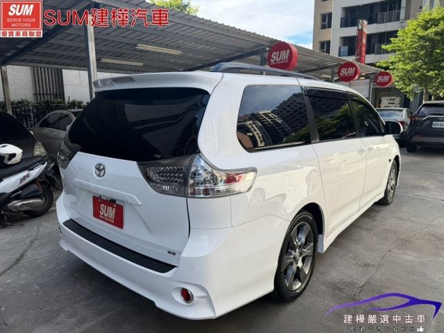 2016 SIENNA SE 一手車 雙電滑門 電動椅 8人座大空間 倒車顯影  第4張相片