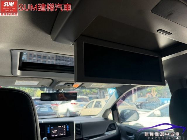 2016 SIENNA SE 一手車 雙電滑門 電動椅 8人座大空間 倒車顯影  第12張相片