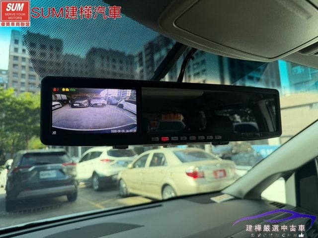 2016 SIENNA SE 一手車 雙電滑門 電動椅 8人座大空間 倒車顯影  第18張相片