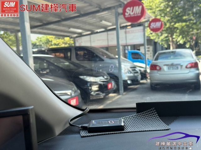 2016 SIENNA SE 一手車 雙電滑門 電動椅 8人座大空間 倒車顯影  第19張相片