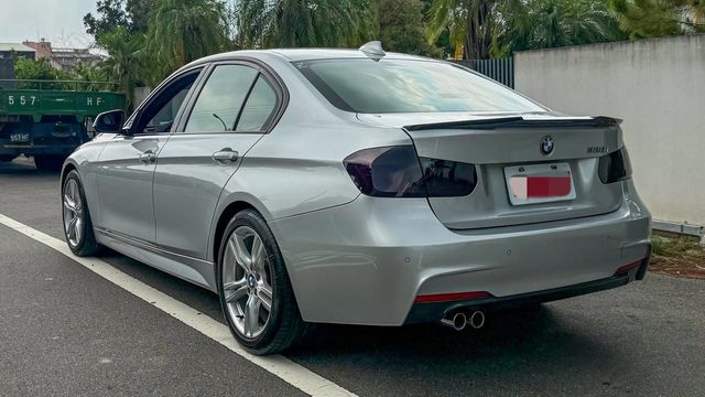BMW寶馬 328I  第2張相片