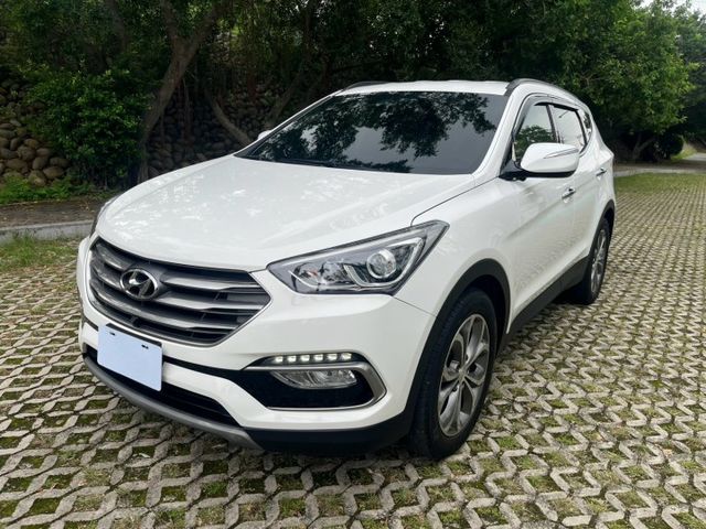 一手車 2.2L 柴油 馬力提升至200hp 新增ISG引擎智慧啟閉系統 提升19%油耗表現 VSM整合式車身動態系統  第6張相片