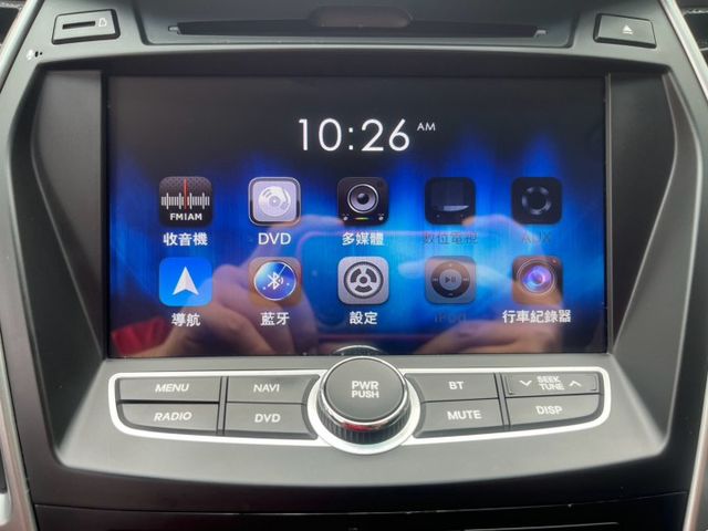 一手車 2.2L 柴油 馬力提升至200hp 新增ISG引擎智慧啟閉系統 提升19%油耗表現 VSM整合式車身動態系統  第11張相片
