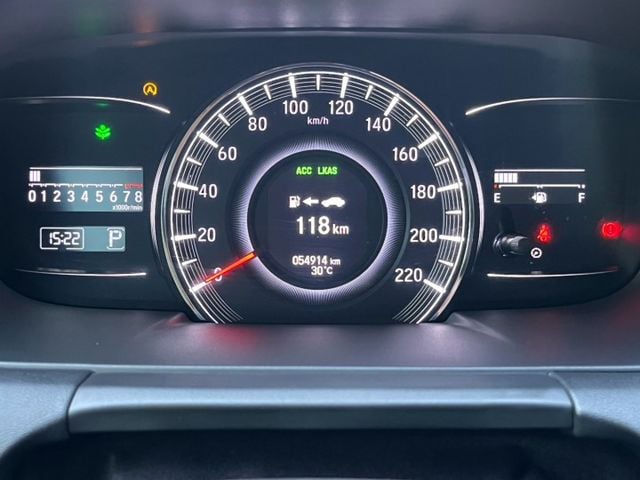 APEX 7人座 LED頭燈 天窗 前方雷達 環景系統 ACC跟車系統 自動停車系統 車道偏離警示系統 AEB緊急煞車  第18張相片