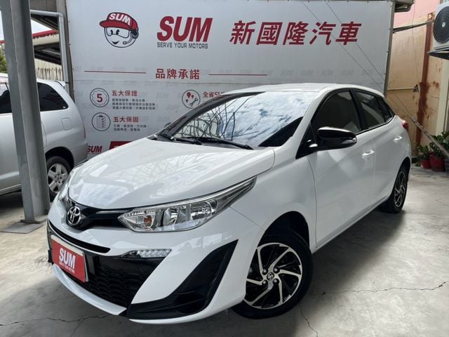 僅跑4萬KM 里程保證 7速手自排 後視鏡方向燈 鋁圈 中控螢幕 藍牙 倒車顯影 電動折疊後視鏡  第1張相片