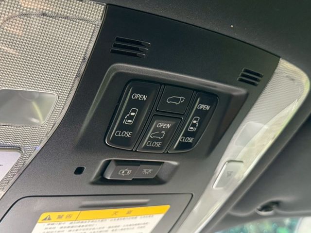 保證實車實價 / 7人座 / 全家出遊首選 / 雙電動滑門 / 電尾門  第13張相片
