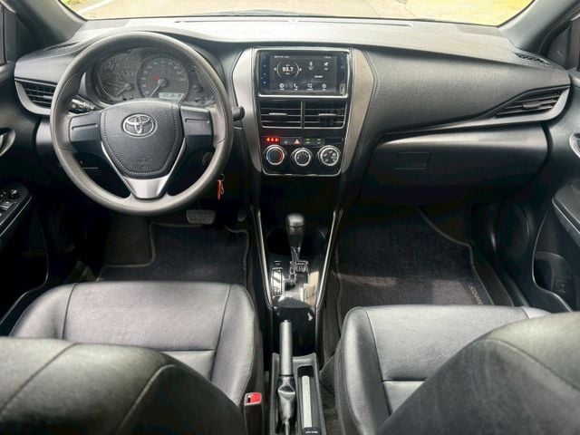 保證實車實價 / YARIS 豪華版 / 省油省稅 / 代步用 /  第9張相片