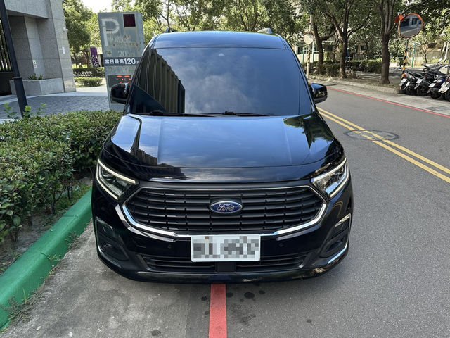 FORD福特 TOURNEO CONNECT  第3張相片