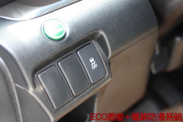 會長の店認證車/五重送專案+全車保固☆頂級小改款 2.4VTI-S.一手車+里程數保證.四安+電動天窗.右側車道變換影像  第10張相片