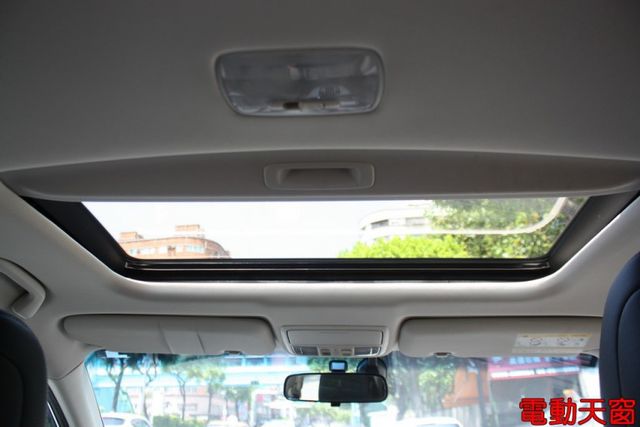 會長の店認證車/五重送專案+全車保固☆頂級小改款 2.4VTI-S.一手車+里程數保證.四安+電動天窗.右側車道變換影像  第11張相片