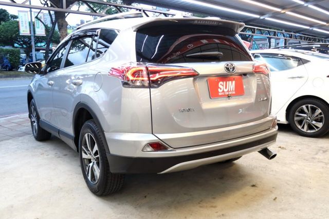 會長の店認證車/0利率專案+全車保固☆頂級小改款 2.0.一手車保證.九安+免鑰匙.電動椅+LED頭燈  第2張相片