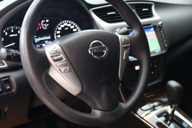 會長の店認證車★超級美旗艦1.8小改款～純一手車里程數保證只跑11萬/選配360度環景/定速＋方向盤音控/黑皮椅  第10張相片