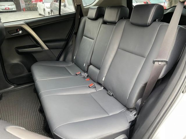 會長の店認證車/0利率專案+全車保固☆頂級小改款 2.0.一手車保證.九安+免鑰匙.電動椅+LED頭燈  第5張相片