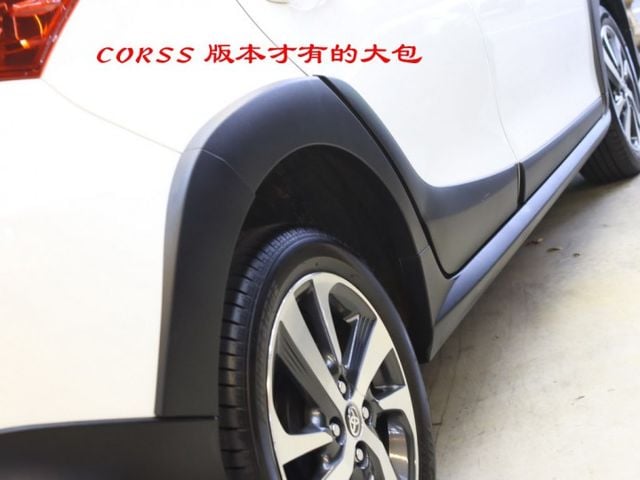 會長の店認證車☆YARIS Crossover/一手跑三萬多.九安全氣囊/巡跡防滑/感應頭燈/全車空力套件  第15張相片