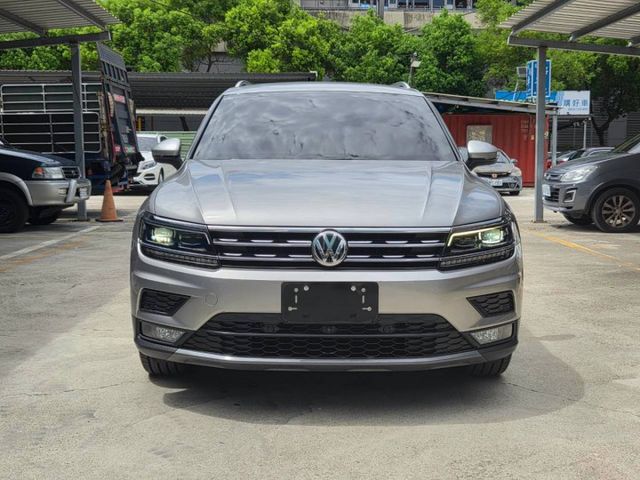 /LED大燈/自動跟車/電尾門/原鈑件/低里程  第6張相片
