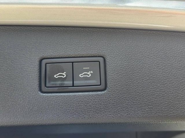 /LED大燈/自動跟車/電尾門/原鈑件/低里程  第12張相片