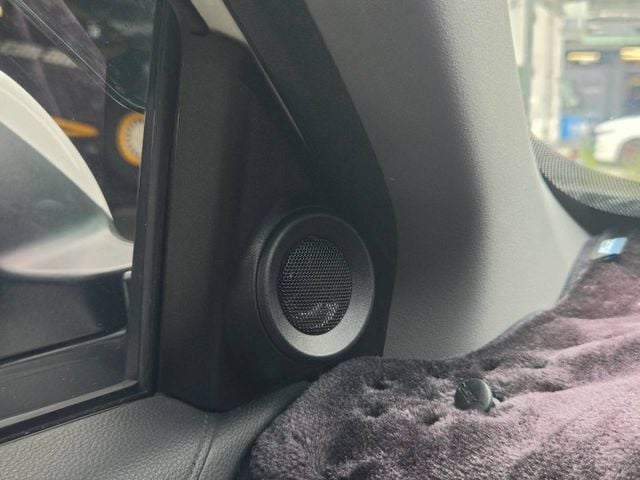 /挑戰市場超低里程僅跑3萬多公里/S版/全景天窗/自動跟車  第13張相片