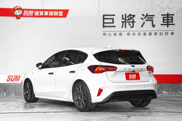 ST-Line Vignale 一手車 原鈑件 保固到2031年 撥片、ACC、倒影、盲點、B&O音響、原廠導航  第6張相片