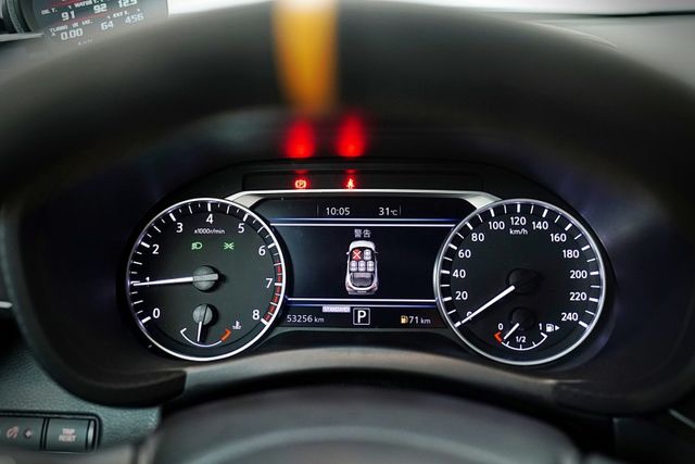 駕趣享樂版 一手車 原鈑件 原廠保養 車道偏移 盲點 360環景 BOSE音響 LED頭燈  第13張相片