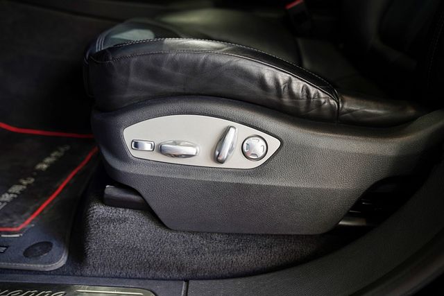 原鈑件 雙電動椅含腰靠+記憶、定速、倒車顯影、撥片、藍芽、雙區恆溫、HID頭燈  第17張相片