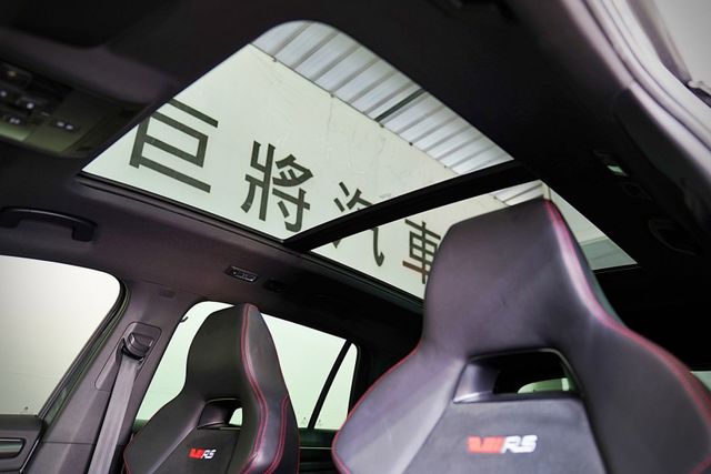 一手車 原版件 原廠保固至2027/09/26 RS版 ACC跟車 車道偏移  第11張相片