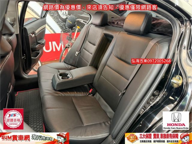 2014年領2015年式 HONDA CIVIC 1.8 旗艦版 ~末代小改款 四安 天窗 車況如佳 全車原版件~  第6張相片