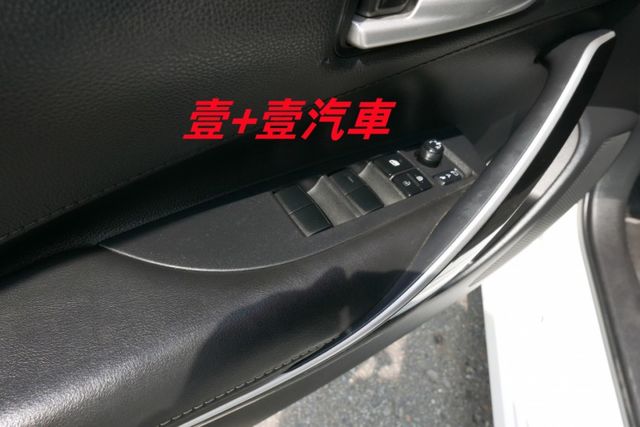 認證通過全車原鈑件保證里程 跟車系統 車道偏移 倒車顯影 原廠安卓機  第10張相片