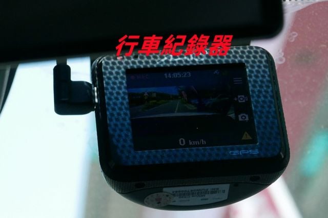 認證通過全車原鈑件保證里程 跟車系統 車道偏移 倒車顯影 原廠安卓機  第17張相片
