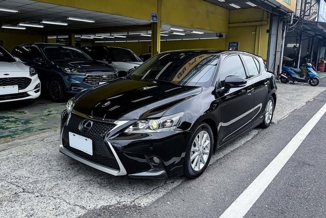 LEXUS凌志 CT200H  第1張相片