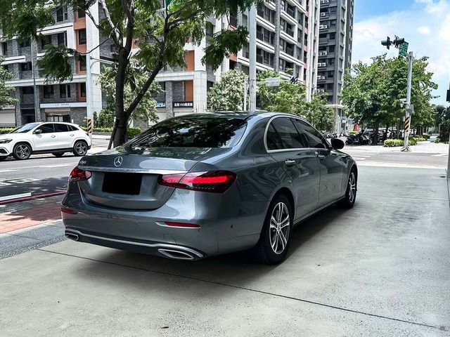 M-BENZ賓士 E200  第2張相片