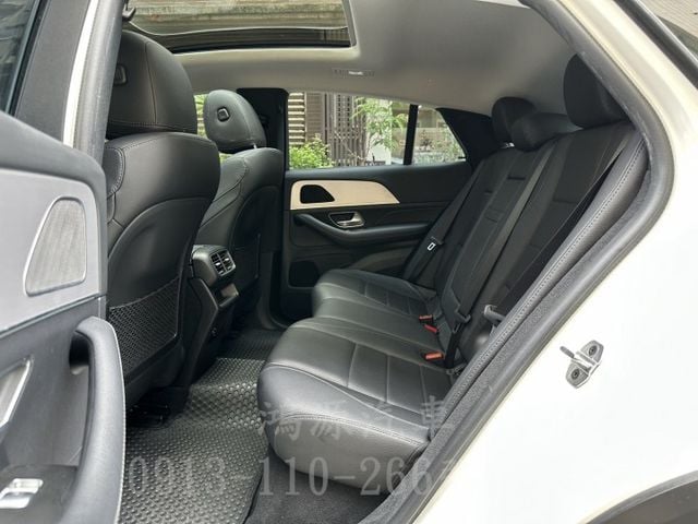 GLE350D COUPE/總代理/ACC/盲點/摸門/全景天窗/衛星導航/倒車顯影/電動座椅/電尾門  第6張相片