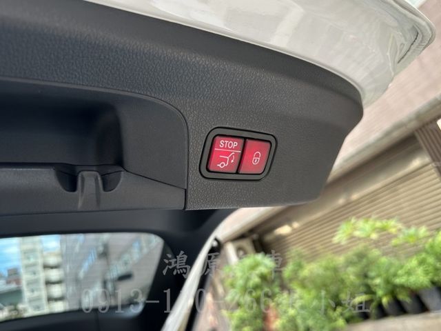 GLE350D COUPE/總代理/ACC/盲點/摸門/全景天窗/衛星導航/倒車顯影/電動座椅/電尾門  第14張相片