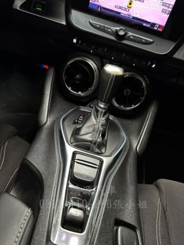 CAMARO LT /雙門/衛星導航/倒車顯影  第8張相片