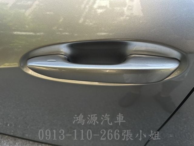 UX250H /ACC/盲點/摸門/倒車顯影/電動座椅/電尾門  第8張相片