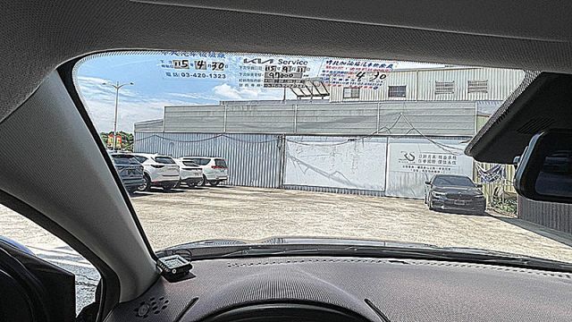 省油都會時尚進口起亞Stonic 1.4時尚版才跑8萬  第20張相片