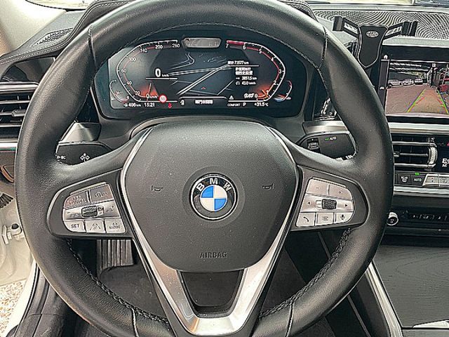 新世代G20系 BMW 318I  Luxury 德系精緻與豪華才跑7萬搶手白  第14張相片