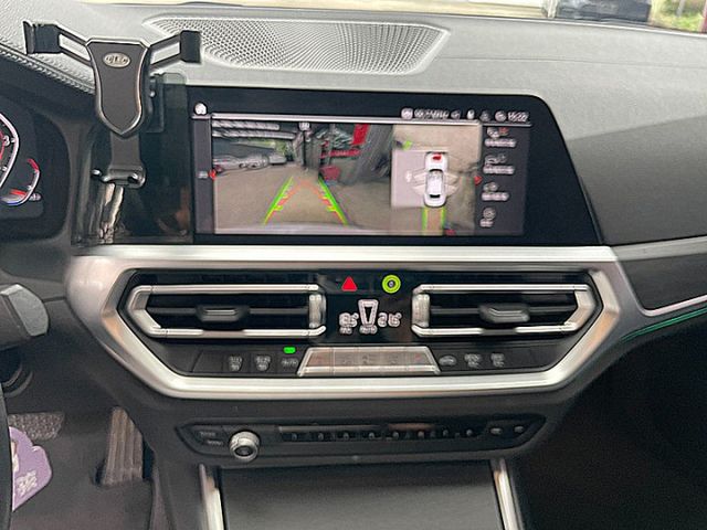 新世代G20系 BMW 318I  Luxury 德系精緻與豪華才跑7萬搶手白  第16張相片