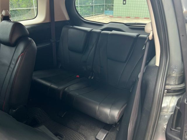 ★SUM模範店認證車　 　　　  ★熱門七人座休旅車　　　　　★里程保證★電動後視鏡　　　★保養便宜★好開耐操  第12張相片