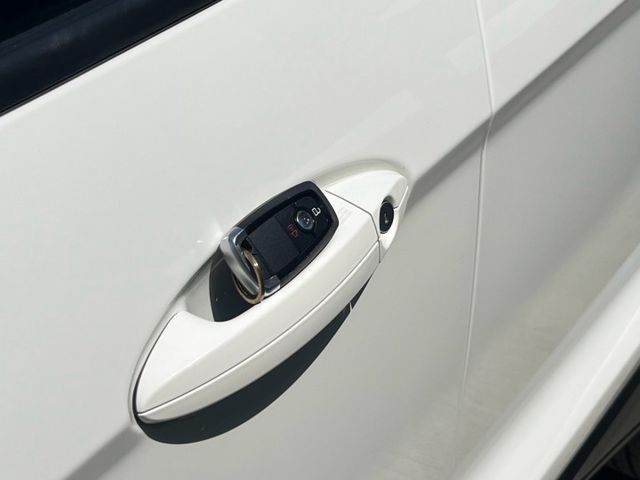★SUM模範店家★專業認證　★熱門休旅車款　 　　　　★里程保證★定速巡航　　　　★大銀幕原廠機★倒  第18張相片
