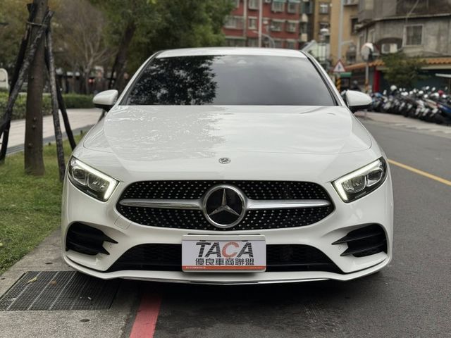 Mercedes-Benz/賓士   A-CLASS  A180  第27張相片