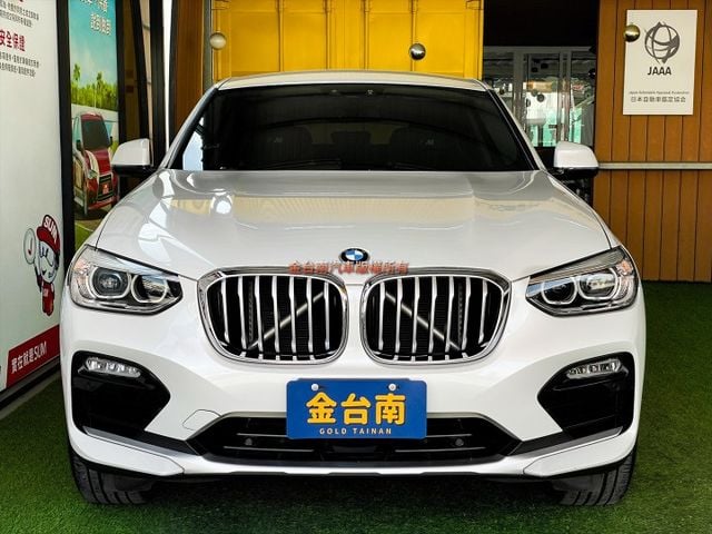 19年式／4WD／里程擔保【原鈑件】ACC／行人偵測／車道偏離／換檔撥片／記憶椅／雙電動椅／導航／三區恆溫／19吋鋁圈  第2張相片