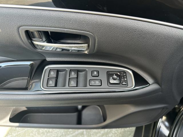 MITSUBISHI三菱 OUTLANDER  第14張相片
