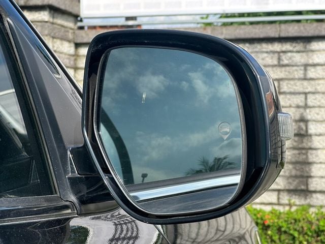 MITSUBISHI三菱 OUTLANDER  第19張相片