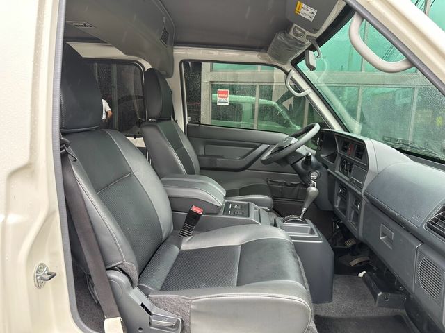 MITSUBISHI三菱 DELICA  第16張相片