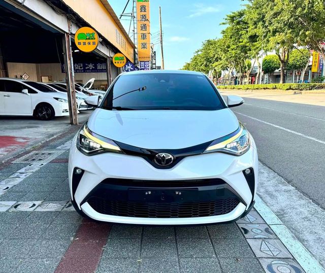 TOYOTA豐田 C-HR  第2張相片
