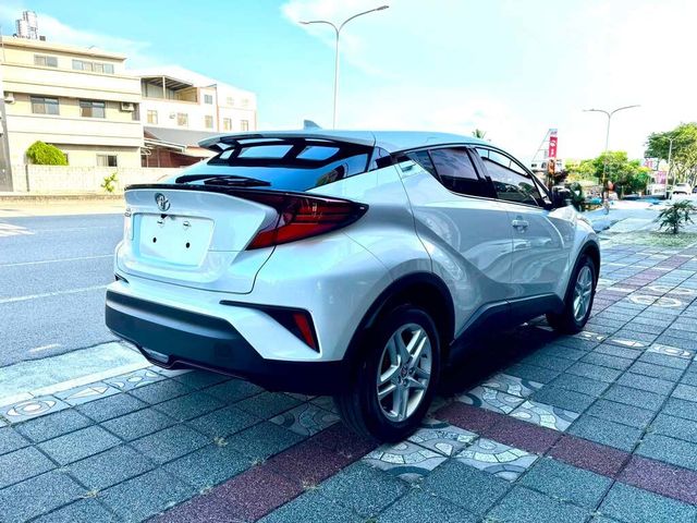 TOYOTA豐田 C-HR  第5張相片
