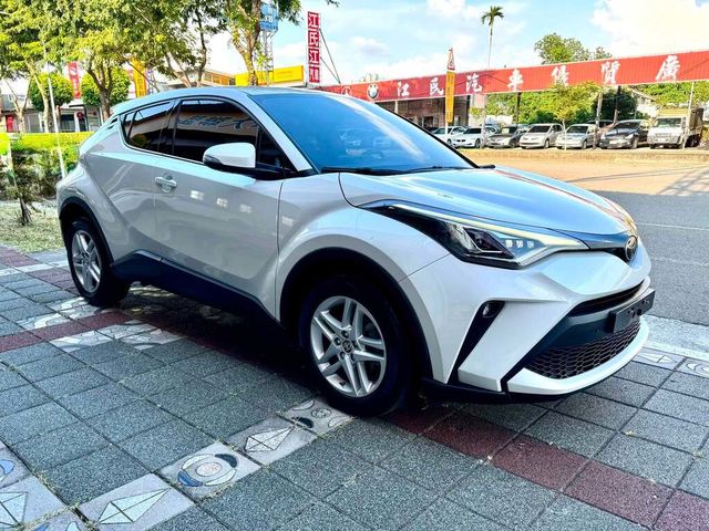 TOYOTA豐田 C-HR  第6張相片