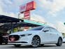 23年式 Premium 免鑰匙摸門解鎖啟動 ACC跟車 盲點偵測 環景系統 Carplay 換檔撥片導航系統 分區溫控  第1張縮圖