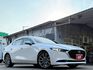 23年式 Premium 免鑰匙摸門解鎖啟動 ACC跟車 盲點偵測 環景系統 Carplay 換檔撥片導航系統 分區溫控  第2張縮圖